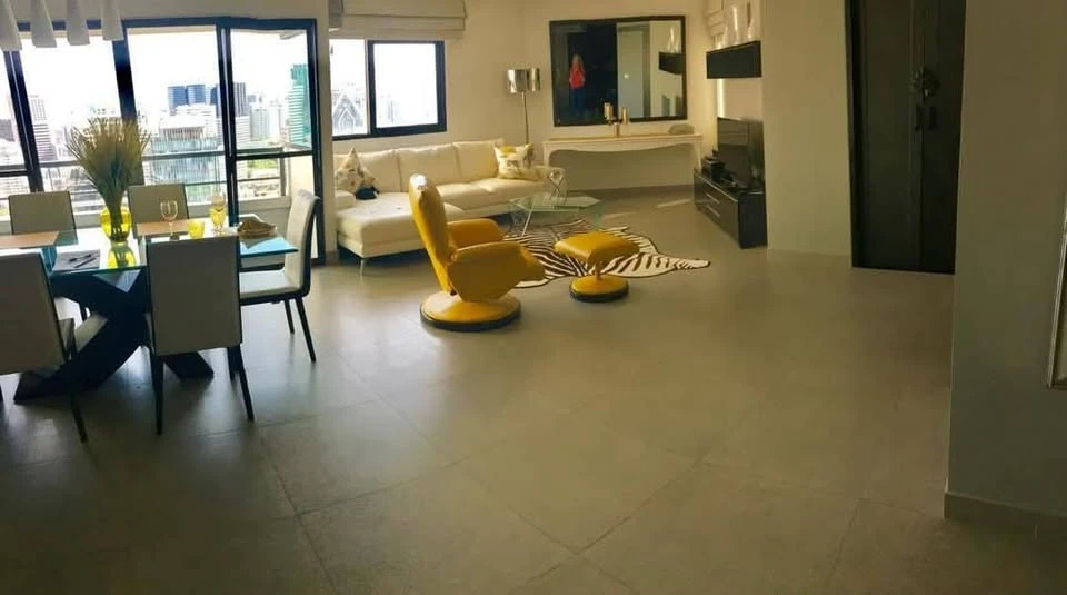 Condo for sale, Sathorn Garden, 3 bedrooms, 3 bathrooms, plus a maid's room, fully furnished, reserve now!