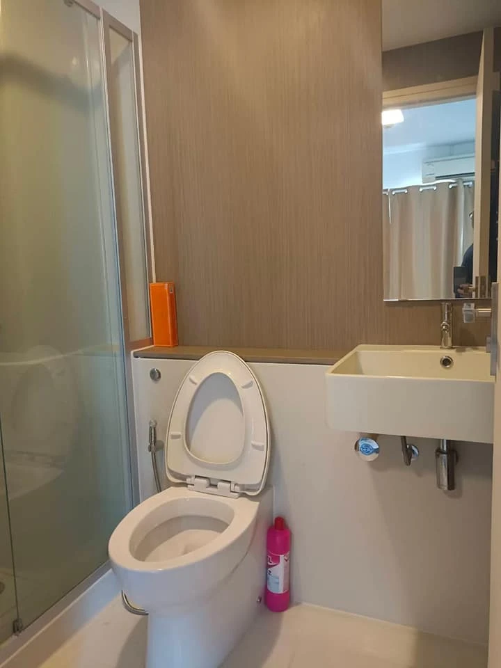 Condo for sale, East Rama 2, separated into private rooms. With furniture Ready to move in. Reserve now. Hurry.