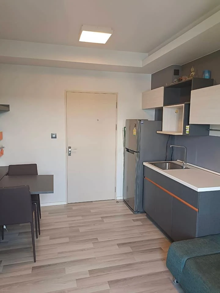 Condo for sale, East Rama 2, separated into private rooms. With furniture Ready to move in. Reserve now. Hurry.