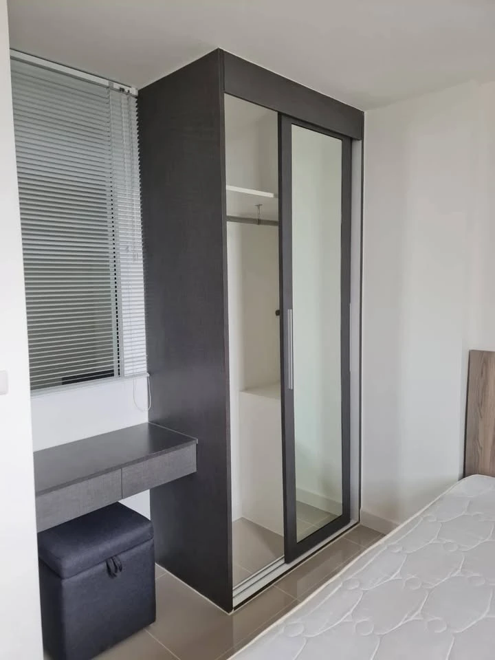 For sale: Chateau In Town at Charansanitwong 96/2, Building B, 8th floor, river view, tight security system, fully furnished, interested, reserve now.