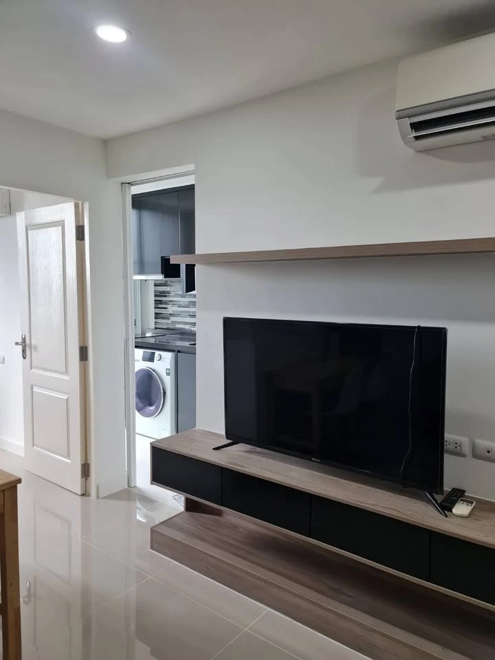 For sale: Chateau In Town at Charansanitwong 96/2, Building B, 8th floor, river view, tight security system, fully furnished, interested, reserve now.