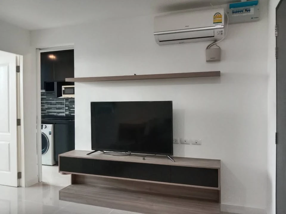 For sale: Chateau In Town at Charansanitwong 96/2, Building B, 8th floor, river view, tight security system, fully furnished, interested, reserve now.