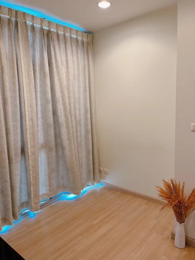 Chewathai Ratchaprarop for sale, corner room, comes with complete decorations. Book now, don't miss it, hurry up.