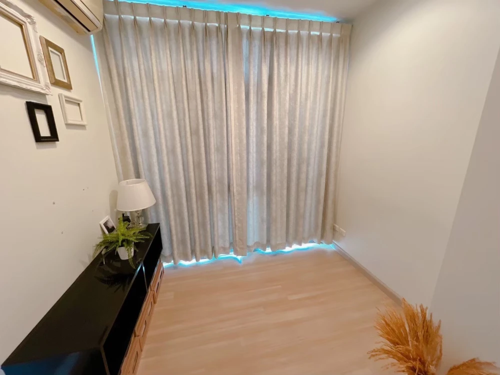 Chewathai Ratchaprarop for sale, corner room, comes with complete decorations. Book now, don't miss it, hurry up.