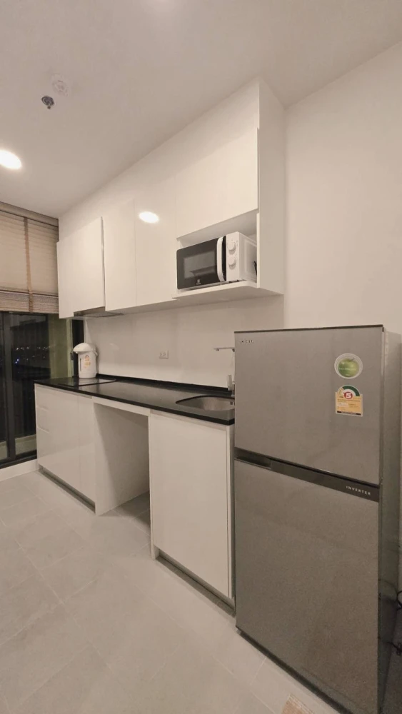 For sale: Chewathai Kaset Nawamin, in pristine condition, very high floor, beautiful view, spacious living area, good natural light. Reserve now!