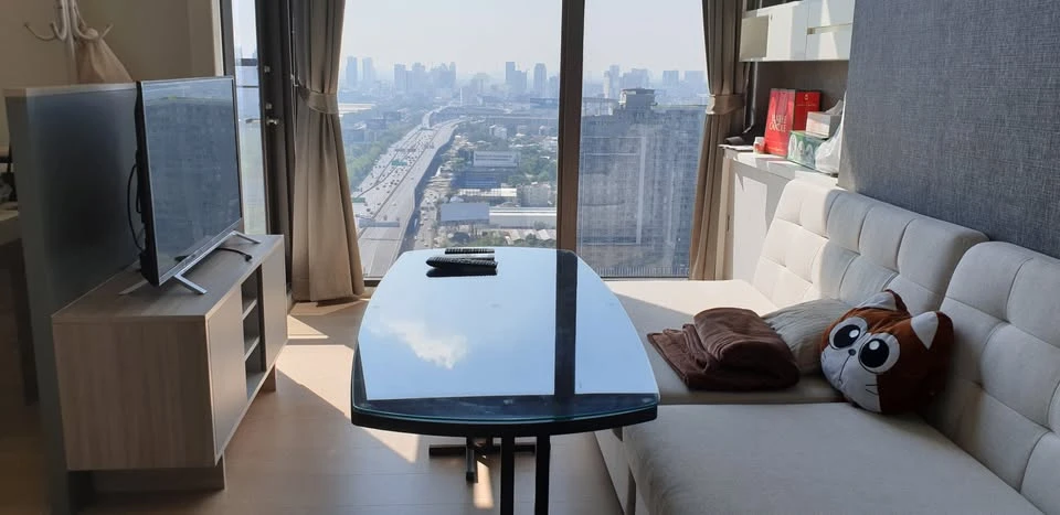 For sale or rent: Cheewathai Residence Asoke, ready to move in, full facilities, buy now before you miss the opportunity.