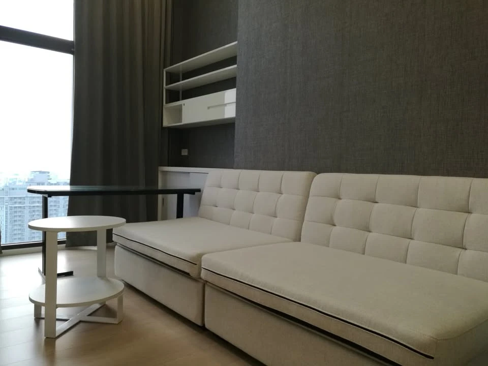 For sale or rent: Cheewathai Residence Asoke, ready to move in, full facilities, buy now before you miss the opportunity.
