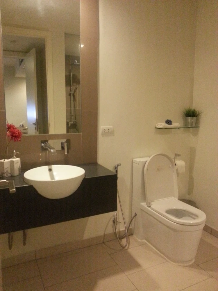 For sale, Saire Wongamat, 6th floor, fully furnished room, nice to live in. If interested, hurry and reserve now. Don't wait, hurry!