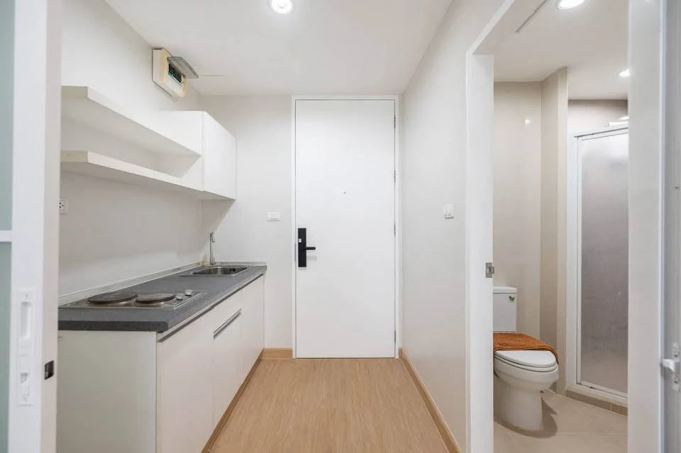 For sale: City Room Ratchada-Sutthisan, very bright and comfortable room, nice decoration, complete furniture + electrical appliances, ready to move i