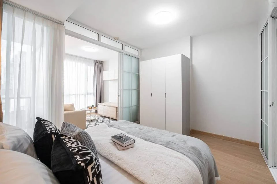 For sale: City Room Ratchada-Sutthisan, very bright and comfortable room, nice decoration, complete furniture + electrical appliances, ready to move i