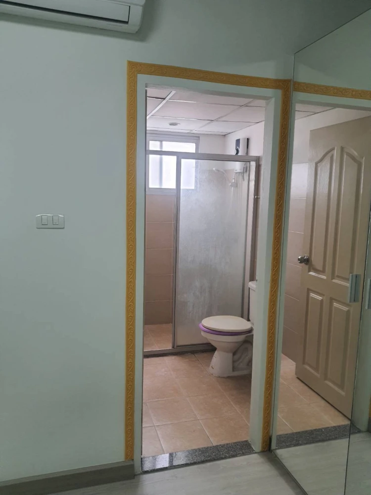 For sale: City Home Rattanathibet, 5th floor, Building A, next to the swimming pool, high-quality furniture from SB Furniture, reserve now.