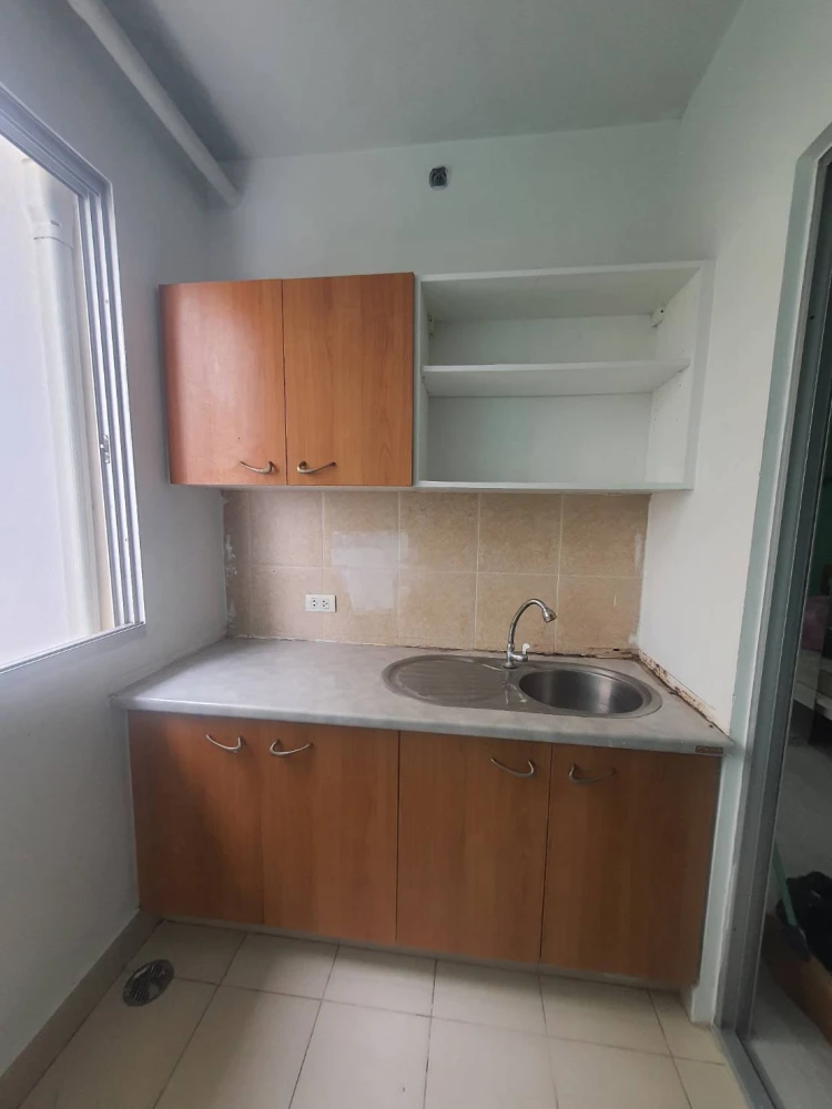 For sale: City Home Rattanathibet, 5th floor, Building A, next to the swimming pool, high-quality furniture from SB Furniture, reserve now.