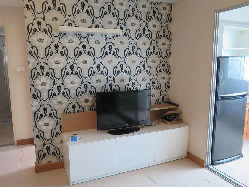 City Home Tha Phra Intersection Condo for sale. Great location, convenient transportation, beautiful wallpaper installed, ready to move in!