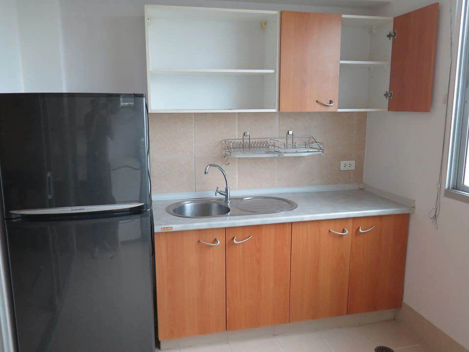 City Home Tha Phra Intersection Condo for sale. Great location, convenient transportation, beautiful wallpaper installed, ready to move in!