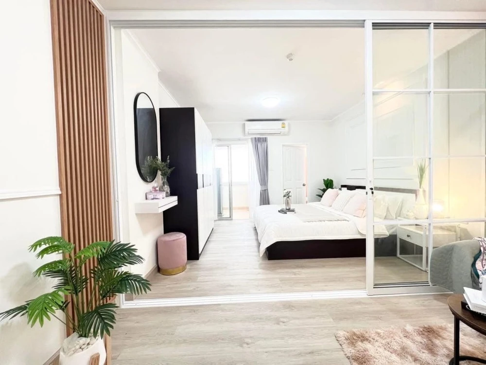 For sale: City Home Ratchada-Pinklao (Charan Sanitwong 95/1), simply decorated and comfortable, fully furnished, ready to move in.
