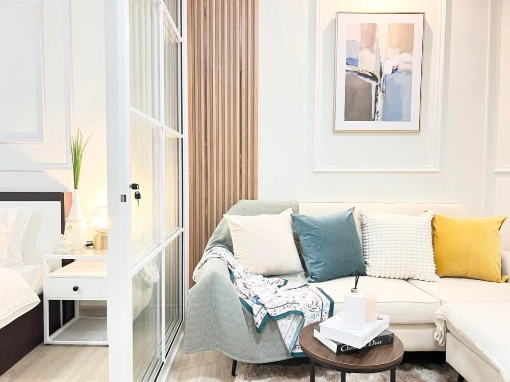 For sale: City Home Ratchada-Pinklao (Charan Sanitwong 95/1), simply decorated and comfortable, fully furnished, ready to move in.