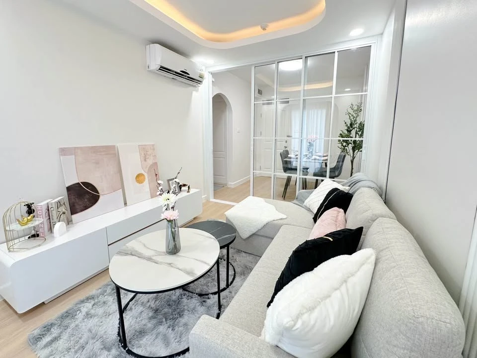 ขาย ซิตี้โฮม รัชดา-ปิ่นเกล้า (จรัญสนิทวงศ์ 95/1) พื้นที่ห้องเยอะมาก ตกแต่งสวย กั้นสัดส่วน พร้อมโซฟาเบด สนใจจองเลย