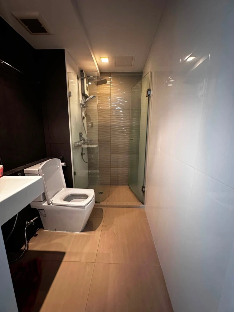 For sale: C-Style Condo, large unit, fully furnished, with parking space. Don't miss out!
