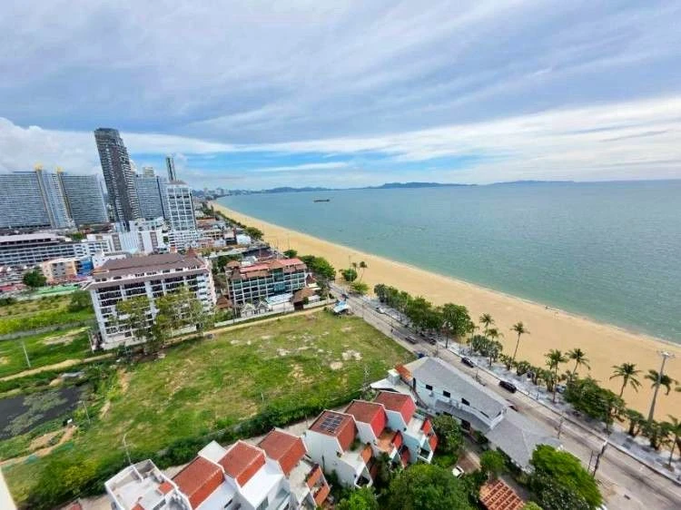 For sale: Cetus Beachfront Pattaya (Jomtien), sea view, spacious room, 2 bedrooms, grab it now!