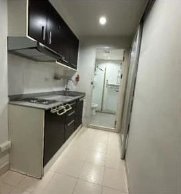 For sale: Zenith Place Add Huai Khwang, 3rd floor, spacious room, comfortable, not cramped. Don't just look, hurry and reserve now!