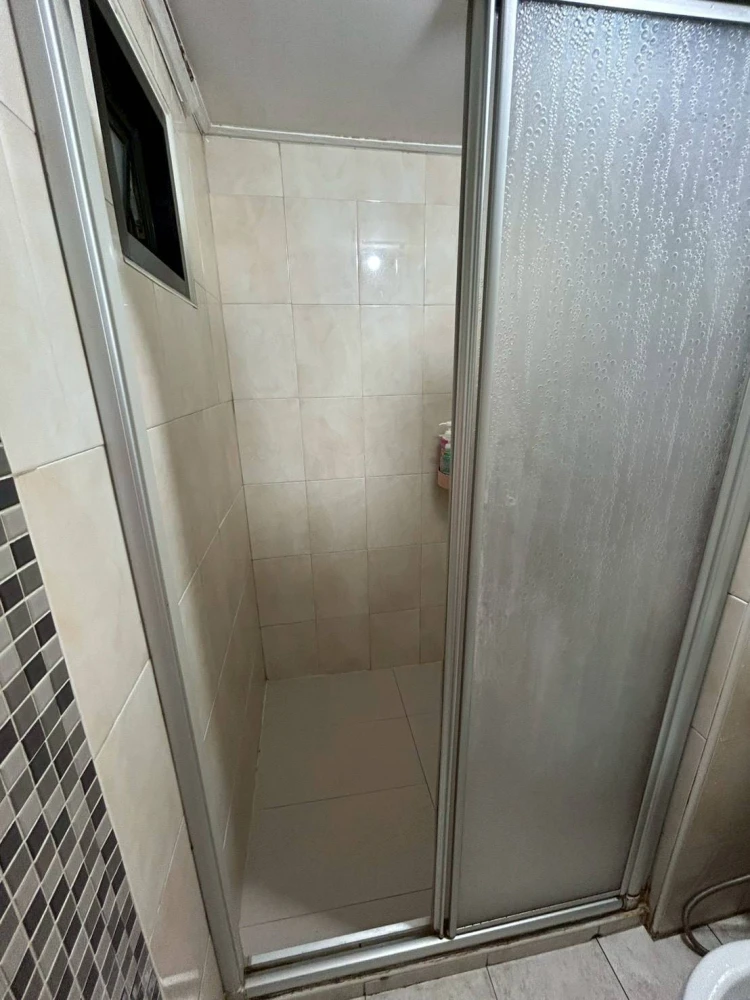 Selling Champs Elysées Tiwanon Condo. Spacious rooms, great location. At this unbeatable price, book now!