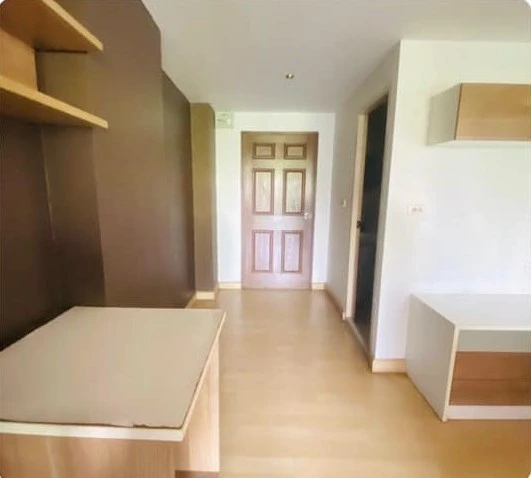 For sale: Champs Elysees Chaengwattana, Modern Hotel style condo, beautifully decorated, modern, using quality materials and equipment. Hurry and book