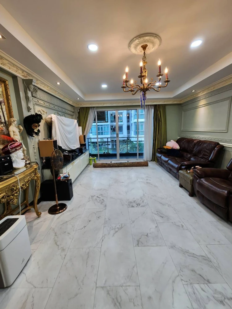 For sale: Nusa Siri Grand, corner room with privacy, lots of usable space. If you don't book, you'll regret it later.