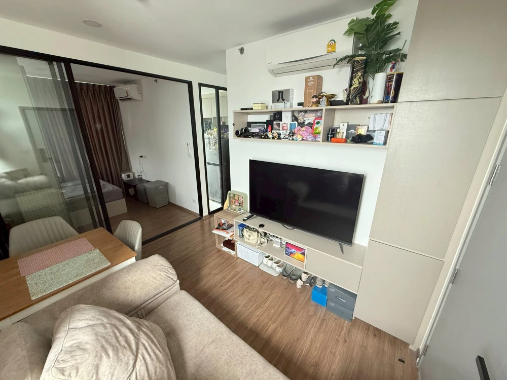 For sale: The Origin Ram 209 Interchange, 31st floor, top floor, corner room, not noisy, good community, beautiful building, hurry and book now.