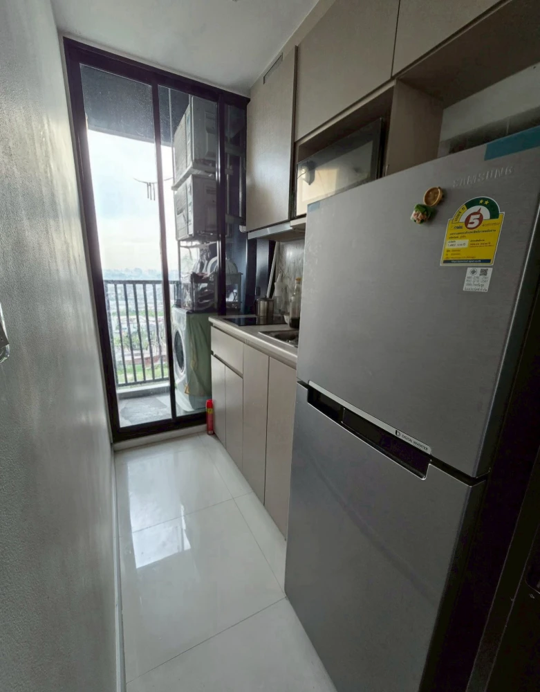 For sale: The Origin Ram 209 Interchange, 31st floor, top floor, corner room, not noisy, good community, beautiful building, hurry and book now.