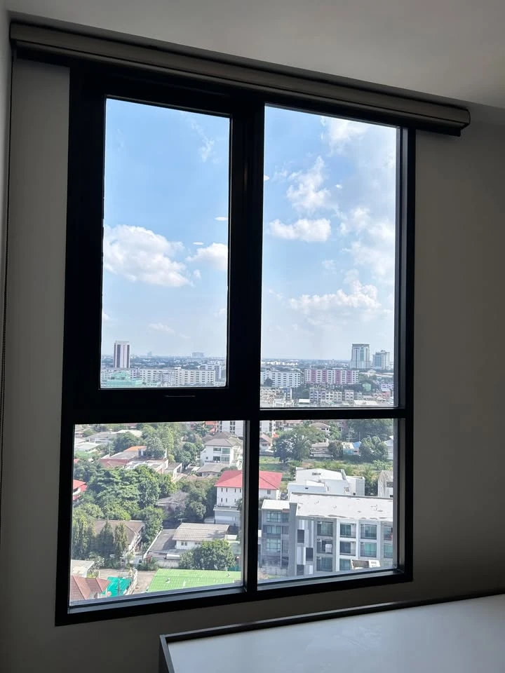 For sale: The Origin Lat Phrao-Bang Kapi, 14th floor, city view, built-in furniture, fully furnished, livable, book now, urgent.