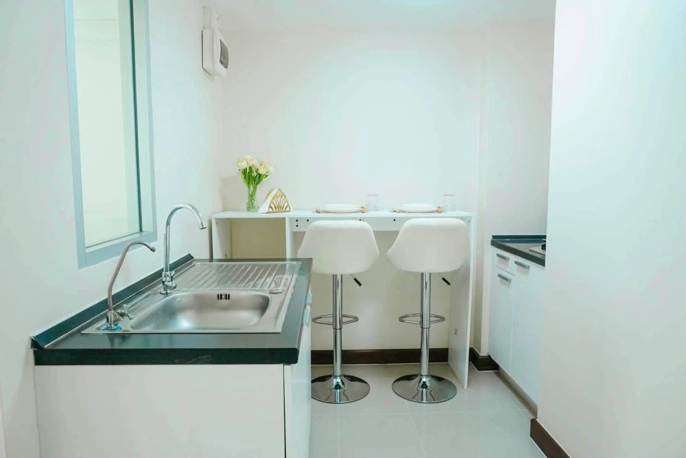For sale: The Escape Condominium, Sukhumvit 101/1, 7th floor, Building A, comfortable, not cramped, beautifully decorated, complete functions, move in