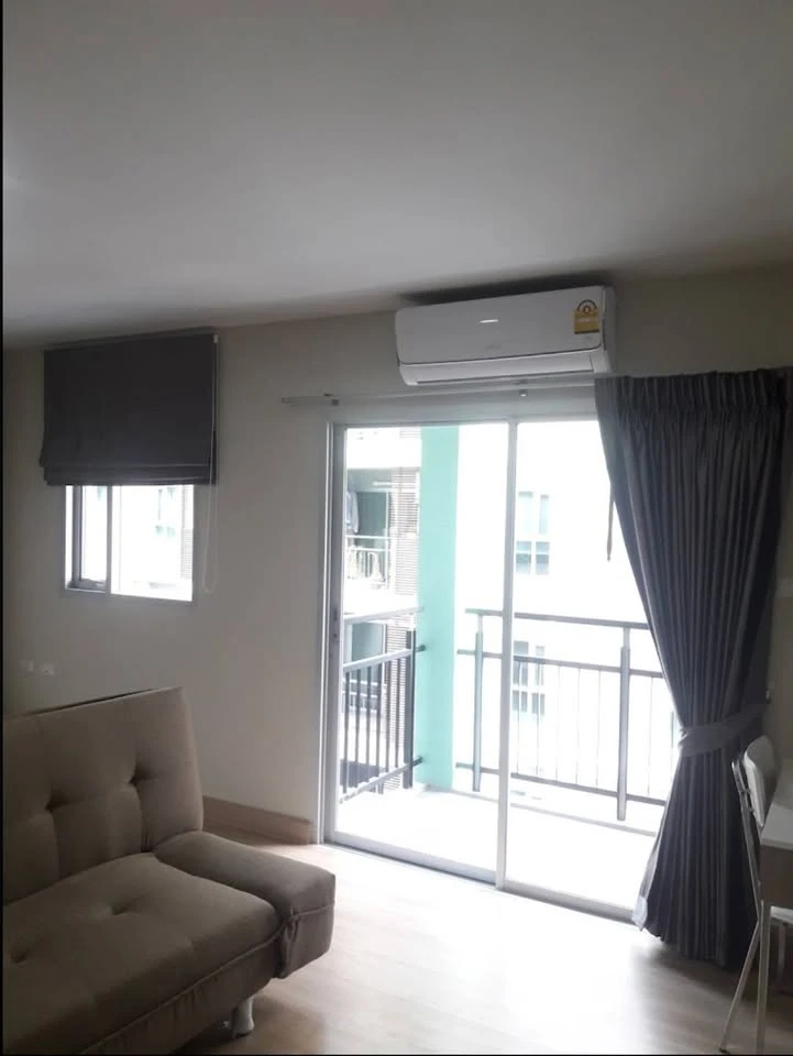 For sale The Escape Studio Sukhumvit 101/1, 2nd floor room, pool view, we are the owner.