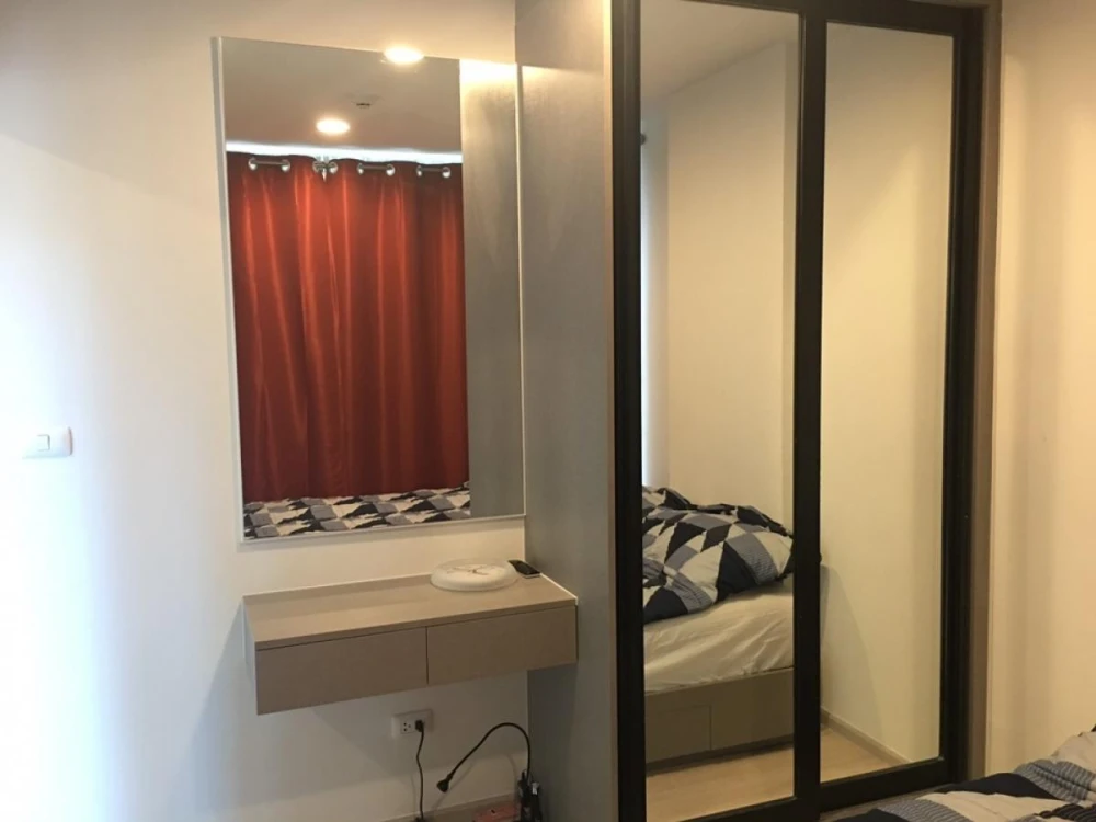 For sale: The Excel Groove Lasalle 52, 8th floor, fully furnished and equipped with electrical appliances. Reserve now, hurry!