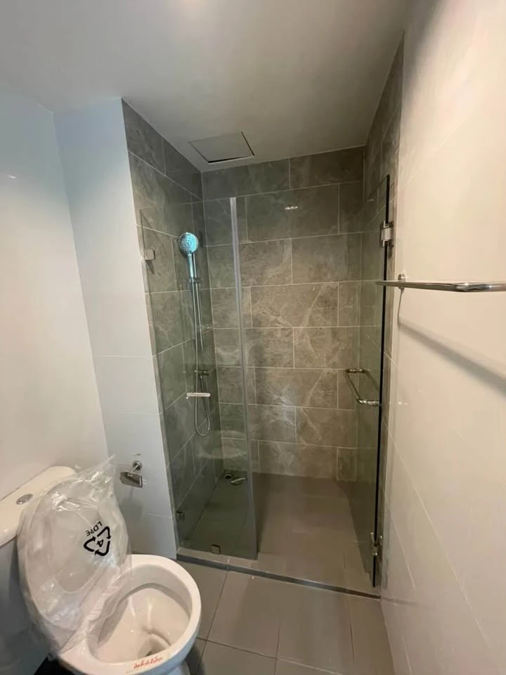 For sale: The Excel Ladprao-Sutthisan, beautiful room with furniture and appliances ready to use, very good location, book first, get it first.