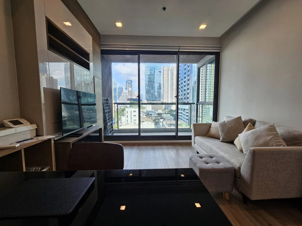 For sale The Address Sathorn ** Recently renovated ** 2 bedrooms, spacious room, don't miss it!!