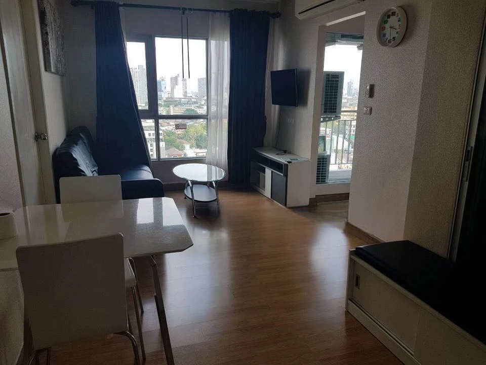 For sale: The Aspire Rama 4, corner room, very private, view of the pool, very chill, must book.