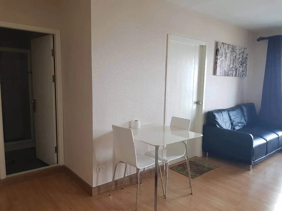 For sale: The Aspire Rama 4, corner room, very private, view of the pool, very chill, must book.
