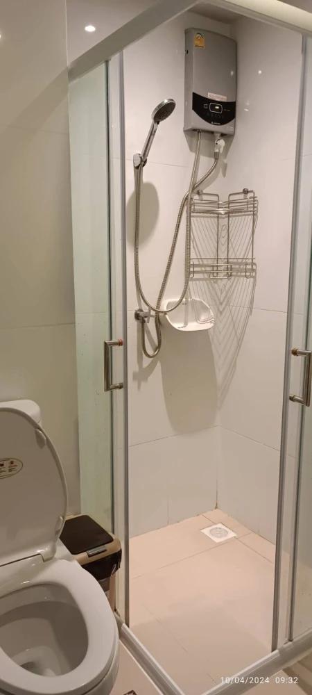 For sale: The Escape Condominium, Sukhumvit 101/1, 2nd floor, pool view, wide and airy hallway, spacious back balcony. Book now!