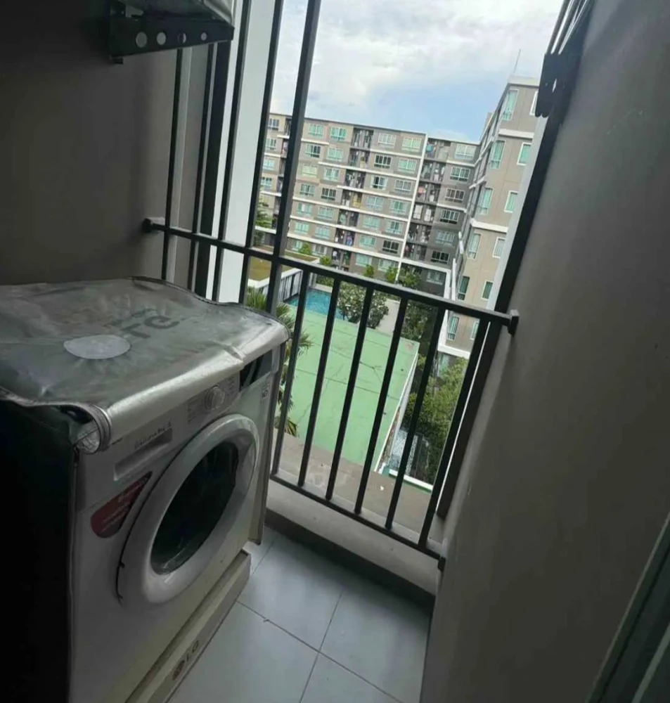 For sale, Dee Condo Sukhumvit 109, 6th floor, Building A, with furniture and electrical appliances, ready to move in, cool and comfortable, hurry and