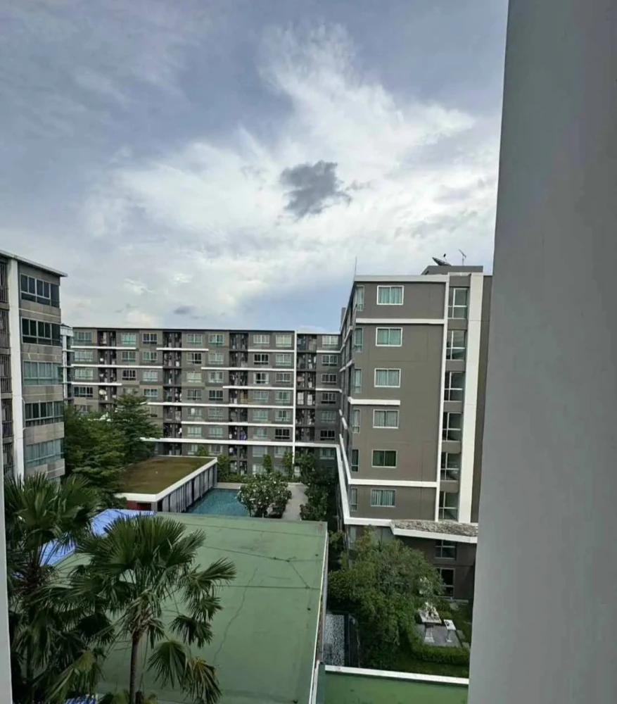 For sale, Dee Condo Sukhumvit 109, 6th floor, Building A, with furniture and electrical appliances, ready to move in, cool and comfortable, hurry and