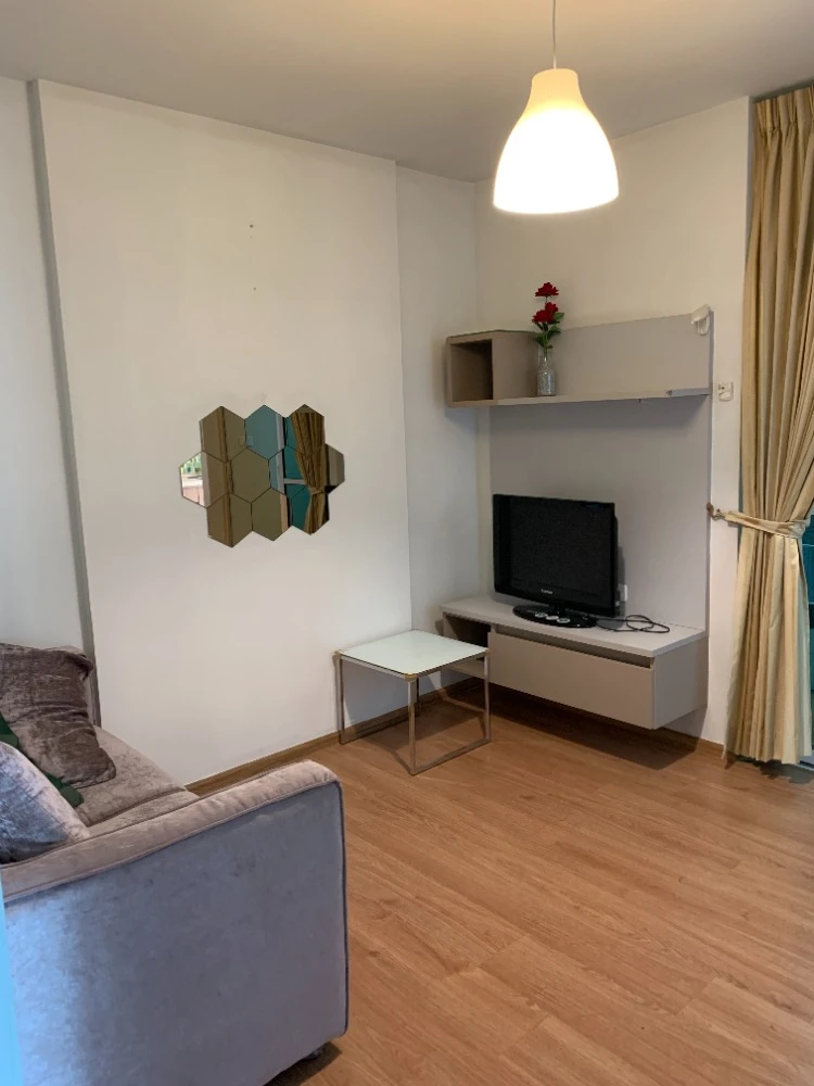 For sale: D Condo Ramkhamhaeng, 4th floor, partitioned room, fully furnished, book now, don't miss out.