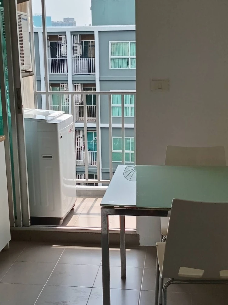 For sale: D Condo Ramkhamhaeng, 8th floor, fully furnished, nice to live in. Interested in owning one? Hurry and reserve now.