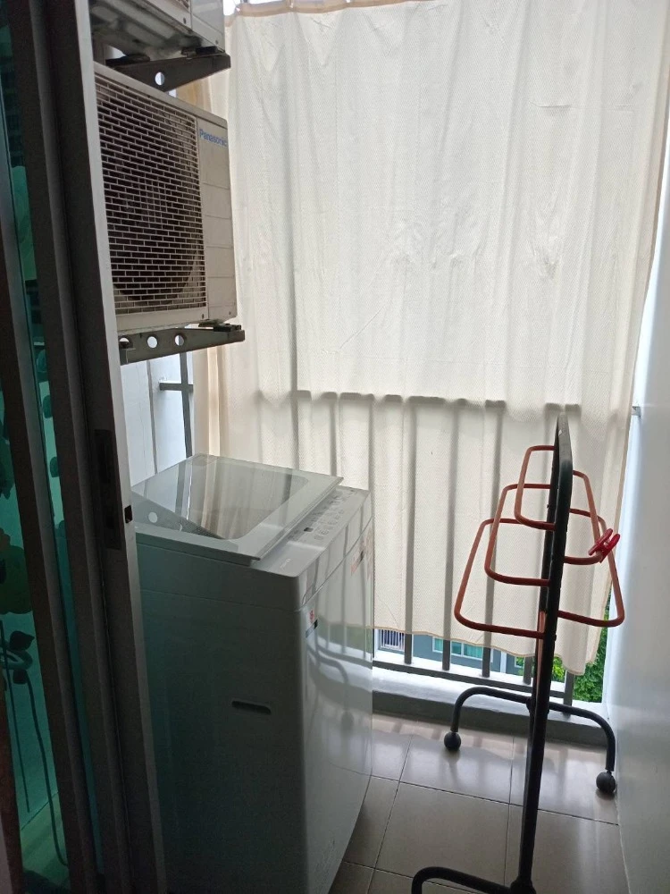 For sale: D Condo Ramkhamhaeng, 8th floor, fully furnished, nice to live in. Interested in owning one? Hurry and reserve now.