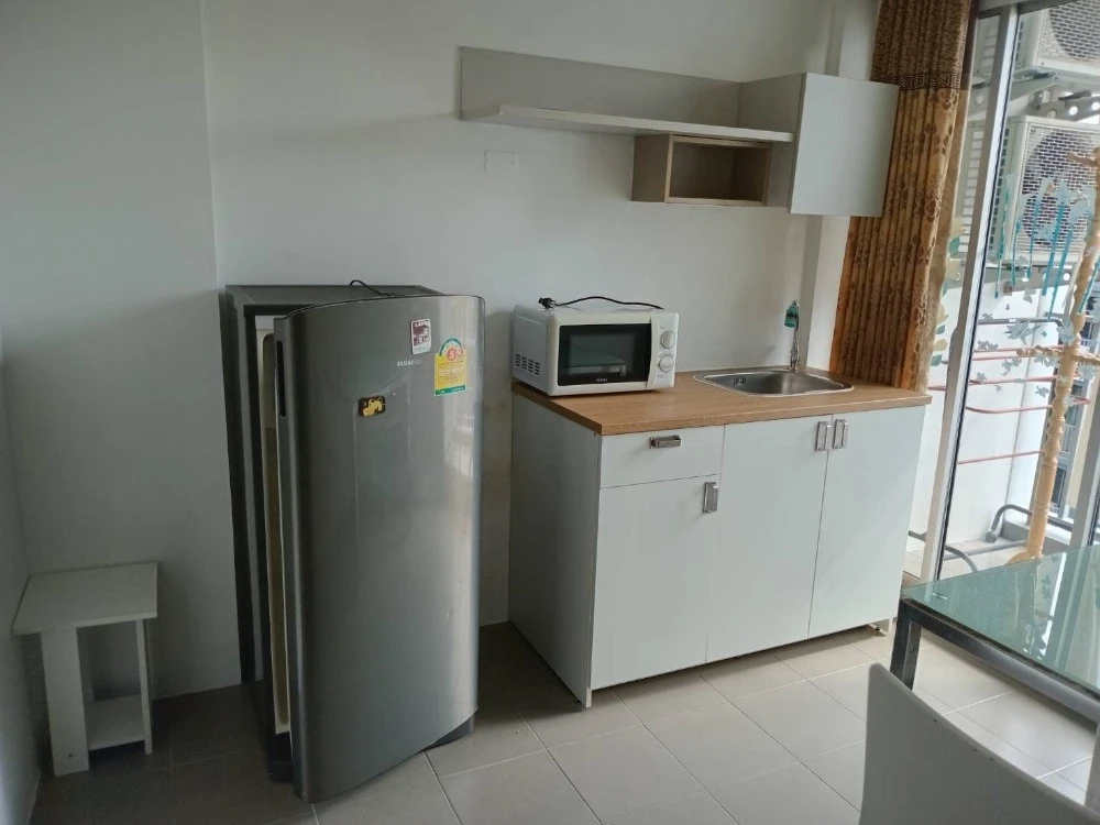 For sale: D Condo Ramkhamhaeng, 8th floor, fully furnished, nice to live in. Interested in owning one? Hurry and reserve now.