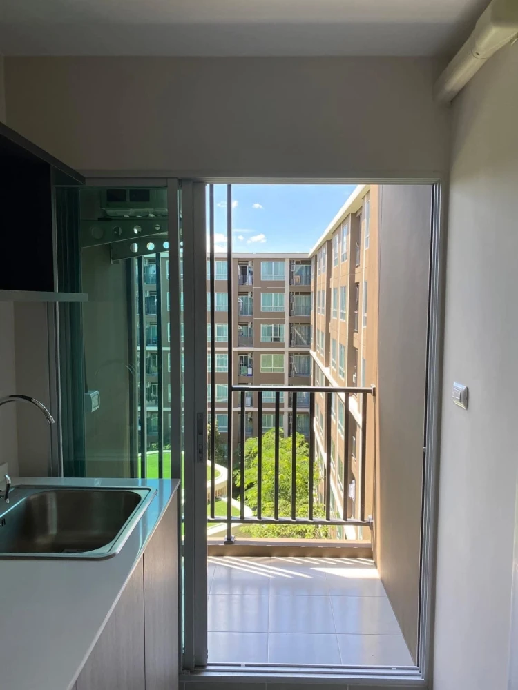 For sale: D Condo Campus Dome Rangsit, Phase 3, 7th floor, garden view, swimming pool. If interested in being an owner, hurry and reserve now.
