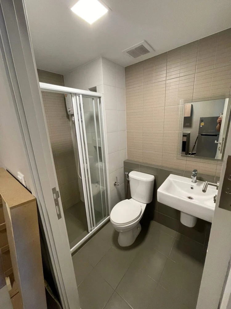 For sale: D Condo Hideaway Rangsit Phase 4, studio room type, fully furnished and appliances, ready to move in.
