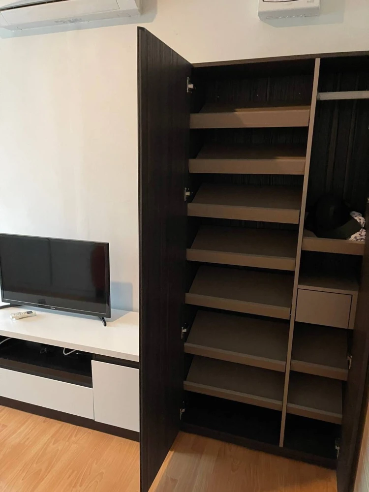For sale: Dee Mura Ratchayothin, size 25 sq m, 8th floor, furnished room, ready to move in, complete with electrical appliances. Hurry and reserve now