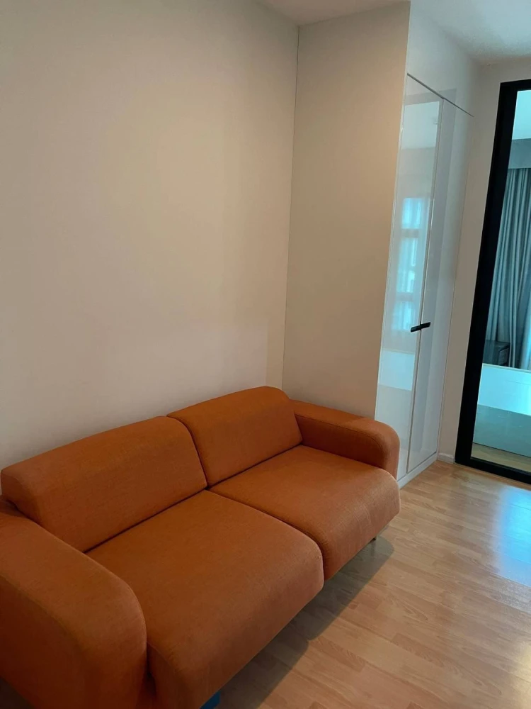 For sale: Dee Mura Ratchayothin, size 25 sq m, 8th floor, furnished room, ready to move in, complete with electrical appliances. Hurry and reserve now