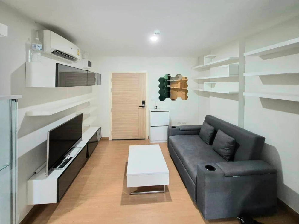For sale: Dimura Ratchayothin, 1st floor. Great location, convenient transportation, and includes built-in furniture. Book now!