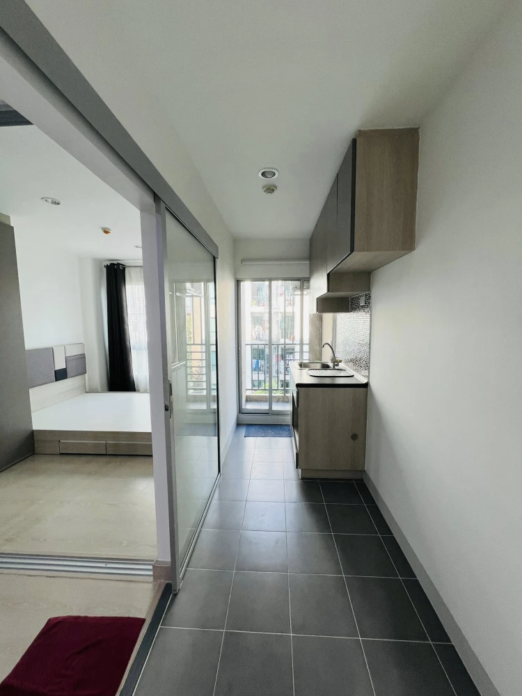 For sale: Niche ID Sukhumvit 113, 4th floor, comes with complete decoration. If you are interested in becoming an owner, hurry and reserve now.